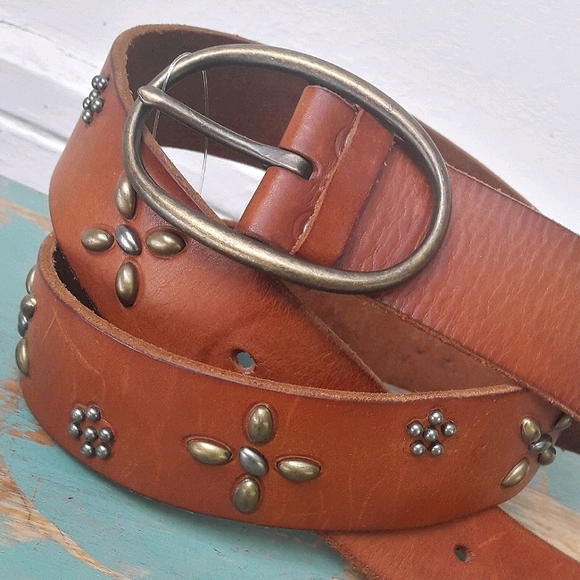 Genuine Leather Belt Ornate Metal Rivets Grommets - Picture 11 of 11
